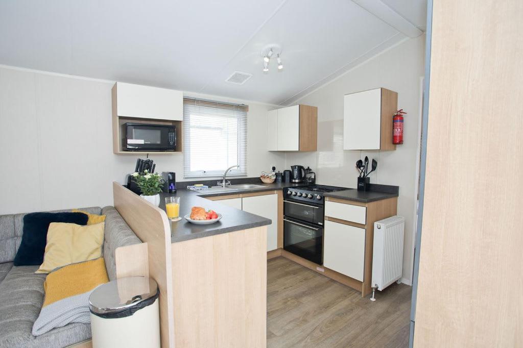 Luxury Holiday Retreat Set Within Oakdene Forest - Park Activities Pass Included Free! Saint Leonards Luaran gambar