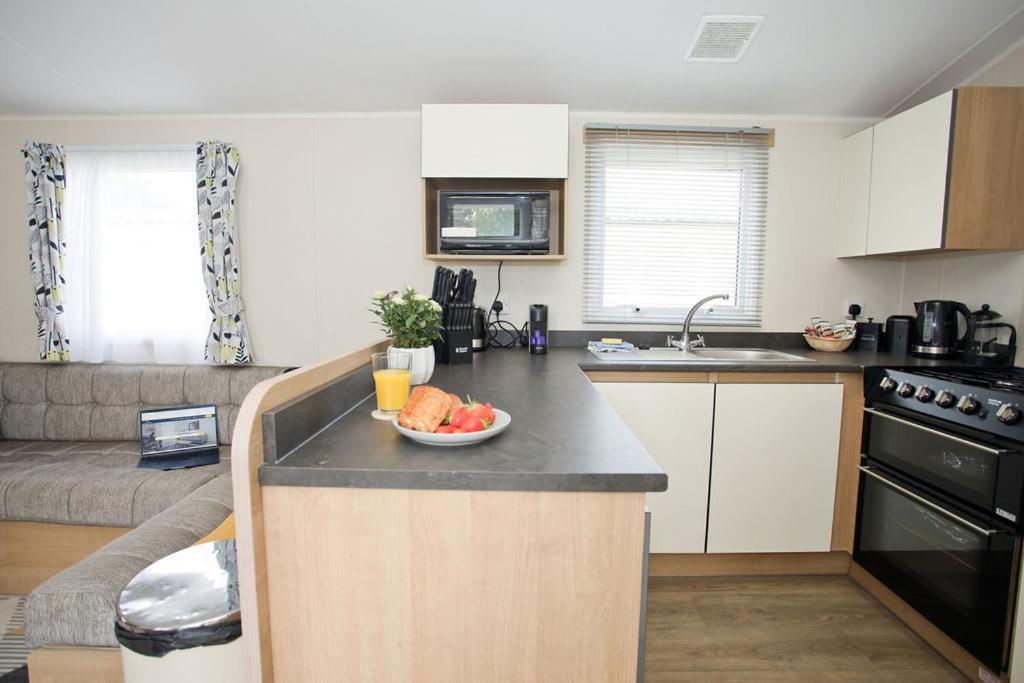 Luxury Holiday Retreat Set Within Oakdene Forest - Park Activities Pass Included Free! Saint Leonards Luaran gambar