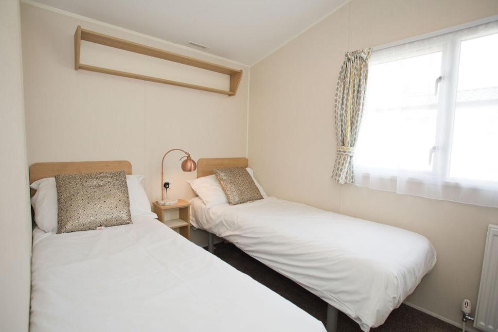 Luxury Holiday Retreat Set Within Oakdene Forest - Park Activities Pass Included Free! Saint Leonards Luaran gambar